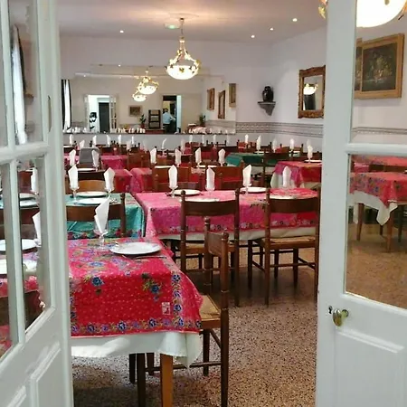 Hotel Calvaire 2*