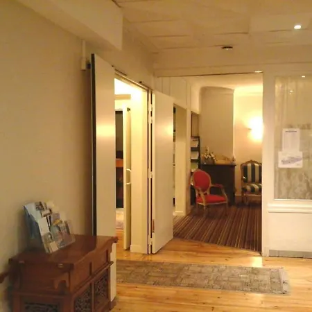 Calvaire Hotel 2*
