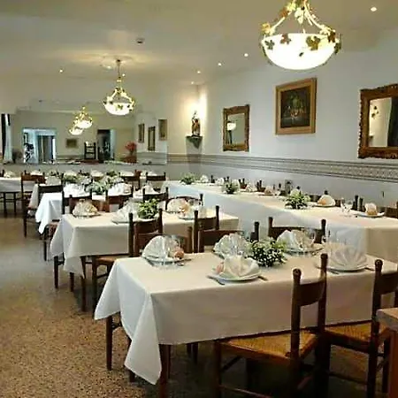 Hotel Calvaire 2*